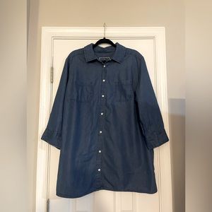 Woman’s Chambray Button Down Shirt.
